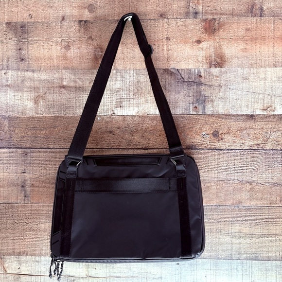 Nomatic Tech Case Bag - Picture 5 of 14